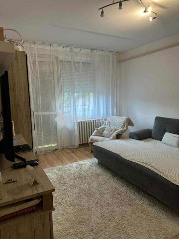 Eladó panellakás, Miskolcon, Jókai Mór utcában 39.9 M Ft