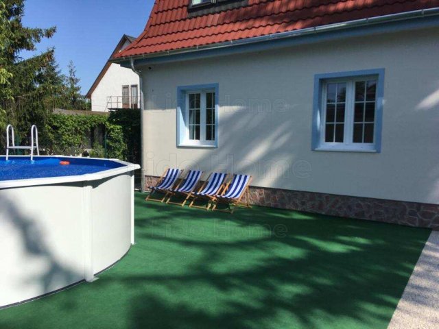 Eladó családi ház, Balatonlelleén 319.9 M Ft, 8+8 szobás