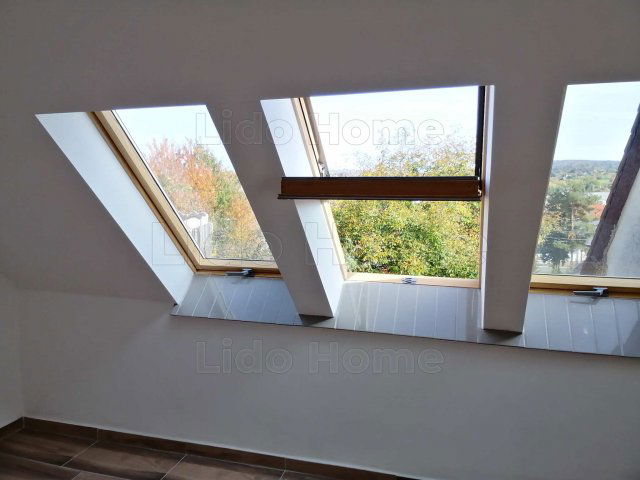 Eladó téglalakás, Zalaegerszegen 155.9 M Ft, 5 szobás