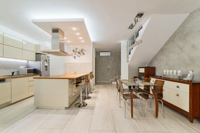 Eladó ikerház, Budapesten, XVI. kerületben 209.9 M Ft, 4 szobás