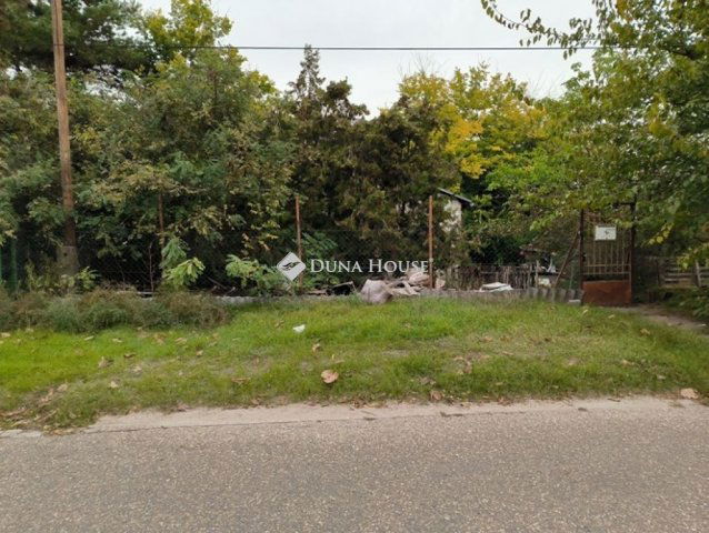 Eladó családi ház, Gödön 47 M Ft, 2 szobás