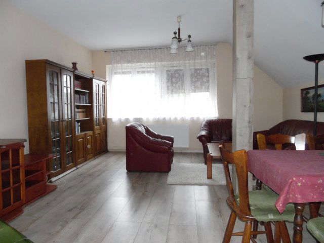 Eladó családi ház, Zalaegerszegen 76.9 M Ft, 6+2 szobás