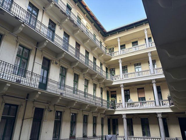 Eladó téglalakás, Budapesten, VI. kerületben, Teréz körúton