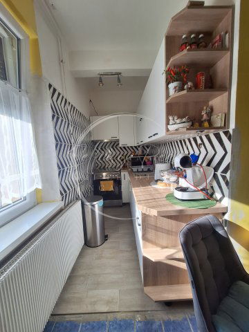 Eladó téglalakás, Komlón 28.9 M Ft, 2 szobás