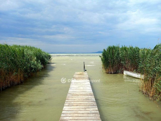 Eladó nyaraló, Balatonmáriafürdőn 104.9 M Ft, 3+1 szobás