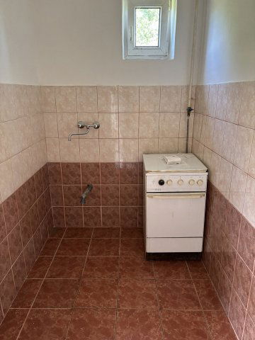 Eladó családi ház, Nyíregyházán 32.5 M Ft, 2 szobás