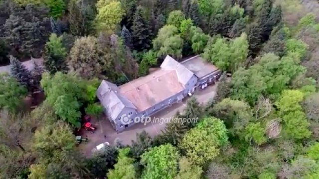 Eladó családi ház, Visontán 244.9 M Ft, 12+1 szobás