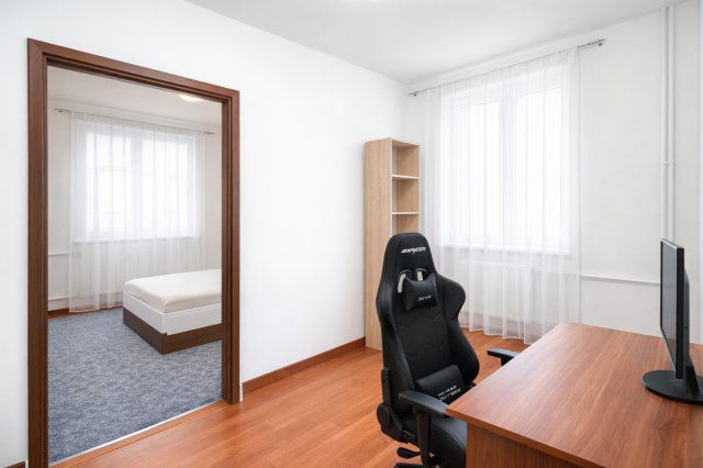 Eladó panellakás, Szegeden 69.5 M Ft, 4 szobás