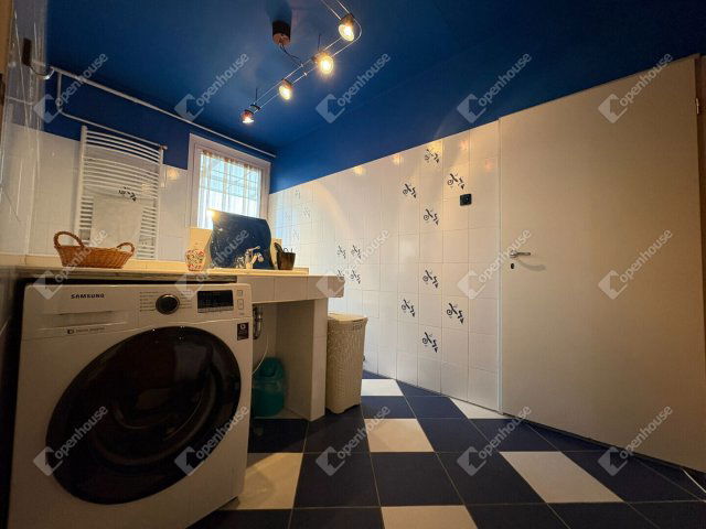 Eladó panellakás, Debrecenben 68.5 M Ft, 3 szobás