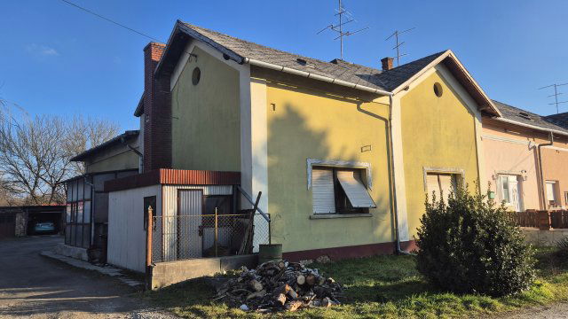 Eladó téglalakás, Sárváron, Szatmár utcában 34.5 M Ft