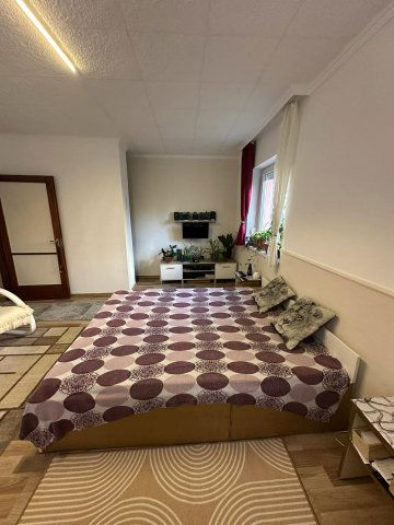 Eladó téglalakás, Komlón, Alkotmány utcában 23.2 M Ft