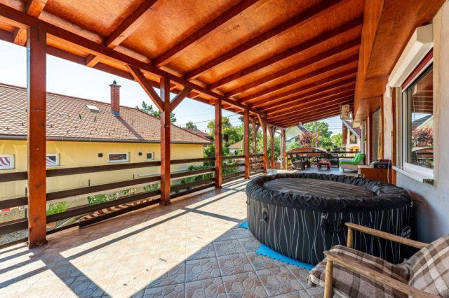 Eladó családi ház, Halásztelken 145 M Ft, 6 szobás