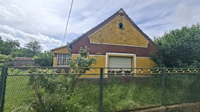 Eladó családi ház, Kapospulán 5.5 M Ft, 2+1 szobás