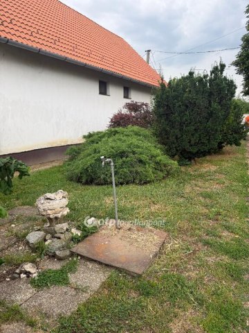 Eladó családi ház, Mezőberényben 28 M Ft, 3 szobás