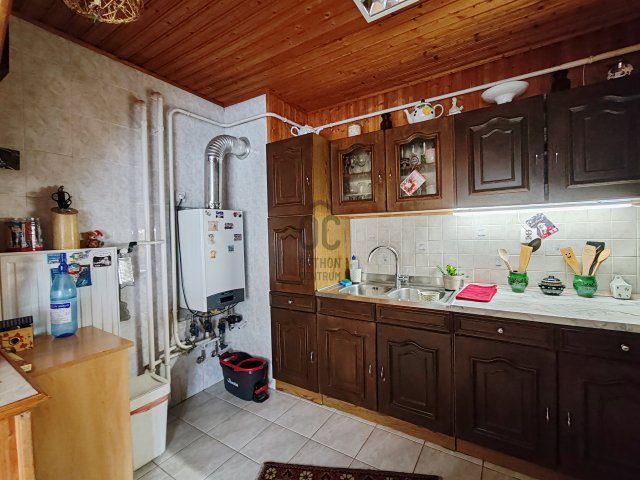 Eladó ikerház, Győrött 72 M Ft, 4 szobás / költözzbe.hu