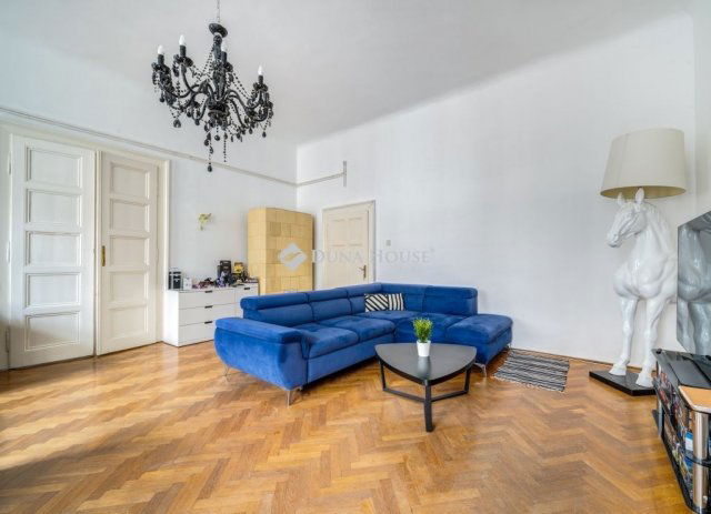 Eladó téglalakás, Budapesten, V. kerületben 189 M Ft, 2 szobás
