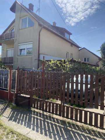 Eladó családi ház, Kecskeméten 149 M Ft, 7 szobás