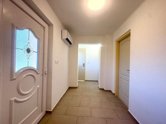 Eladó családi ház, Kiskunfélegyházán 32.8 M Ft, 2+1 szobás