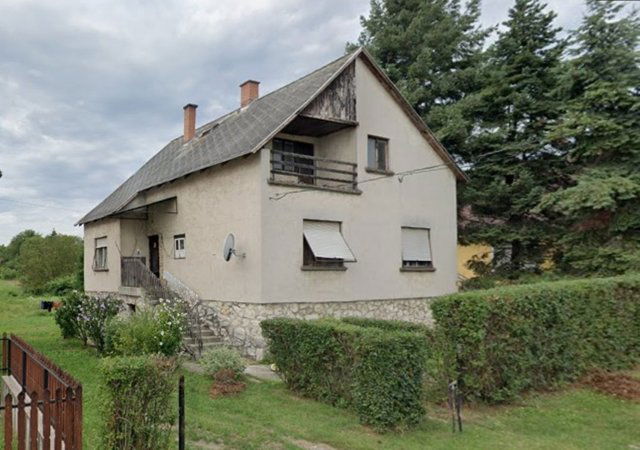 Eladó családi ház, Súron 30 M Ft, 3 szobás