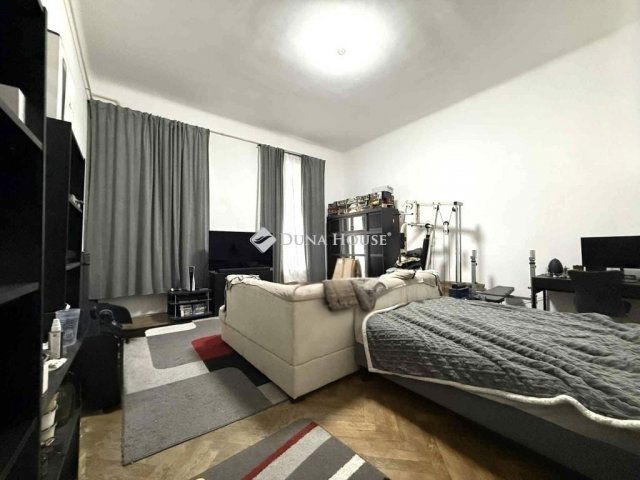 Eladó téglalakás, Budapesten, VIII. kerületben 95 M Ft, 2 szobás