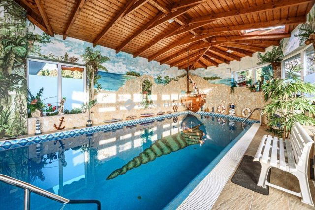 Eladó családi ház, Szigetszentmiklóson 350 M Ft, 4 szobás