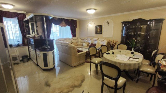 Eladó téglalakás, Debrecenben 155 M Ft, 2+1 szobás