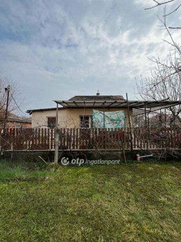 Eladó családi ház, Érden 78.5 M Ft, 3 szobás