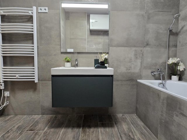 Eladó téglalakás, Budapesten, IV. kerületben, Attila utcában