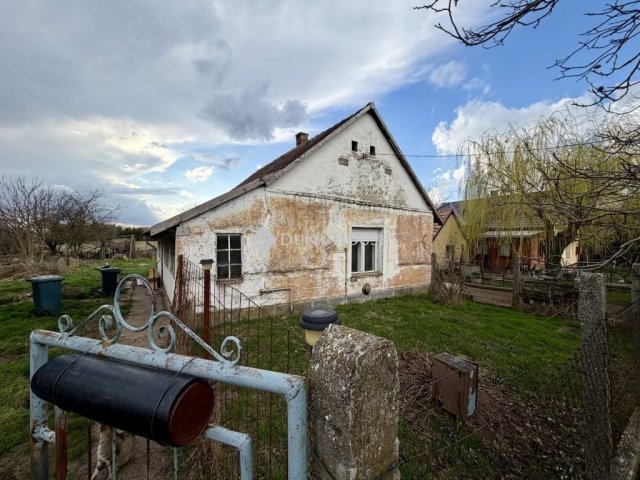 Eladó családi ház, Nagylókon 13.9 M Ft, 1 szobás