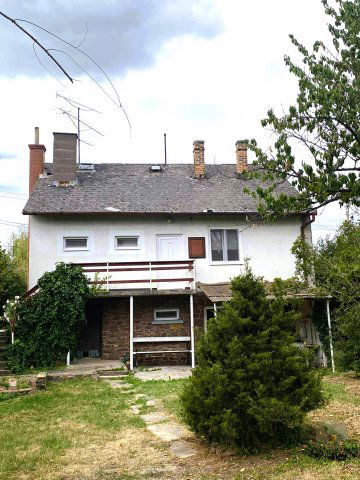 Eladó családi ház, Alsóörsön 91.9 M Ft, 6 szobás