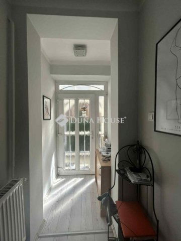 Eladó családi ház, Vecsésen 109 M Ft, 3 szobás