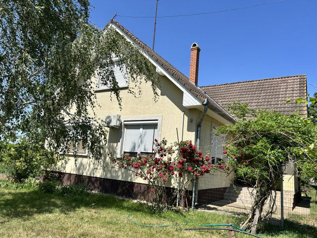 Eladó mezogazdasagi ingatlan, Lajosmizsén 108.9 M Ft