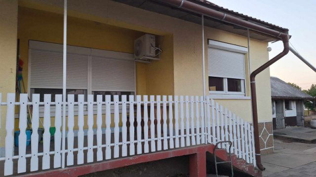 Eladó családi ház, Kakucson 55.99 M Ft, 3 szobás