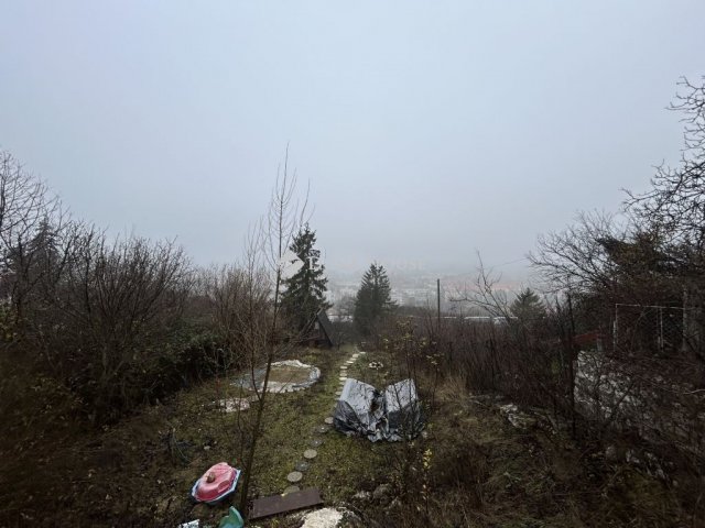 Eladó nyaraló, Tatabányán 20.5 M Ft, 1 szobás