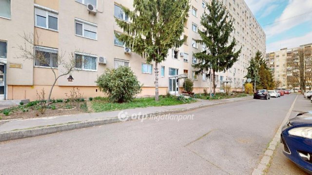 Eladó panellakás, Miskolcon 37.9 M Ft, 2 szobás