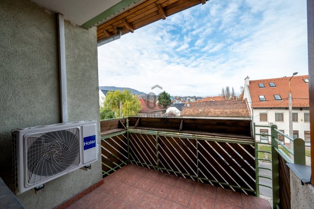 Eladó téglalakás, Budapesten, III. kerületben 99.5 M Ft