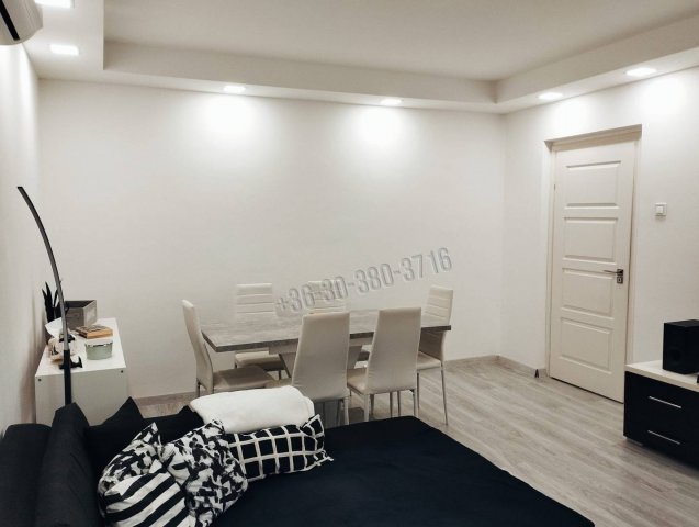 Eladó panellakás, Dunaújvárosban 36.5 M Ft, 1+1 szobás