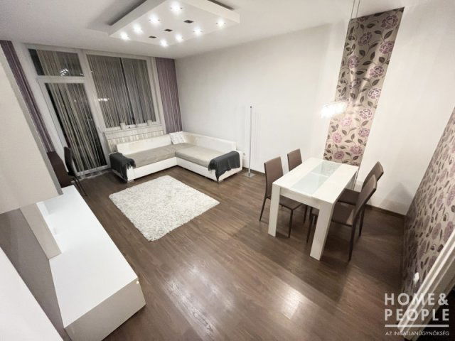 Eladó téglalakás, Szegeden 50.499 M Ft, 2 szobás