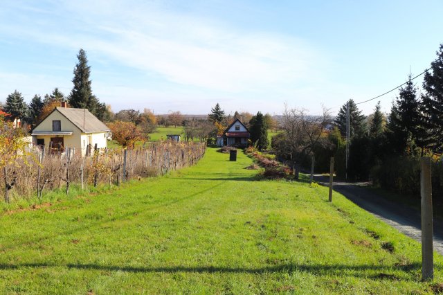 Eladó nyaraló, Felsőcsatáron 22.9 M Ft, 1+2 szobás