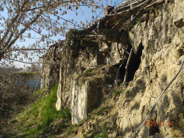 Eladó családi ház, Csépán, Árpád utcában 0.65 M Ft, 1 szobás