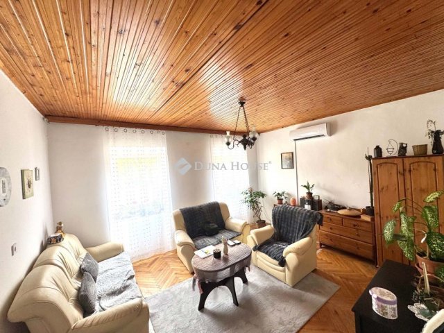 Eladó téglalakás, Héderváron 35.9 M Ft, 2 szobás