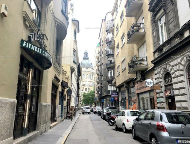 Kiadó téglalakás, albérlet, VI. kerületben, Lázár utcában