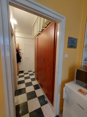 Eladó téglalakás, Székesfehérvárott 39.9 M Ft, 1 szobás