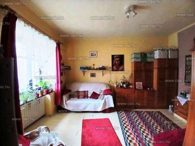 Eladó családi ház, Pilisborosjenőn 85.99 M Ft, 3 szobás