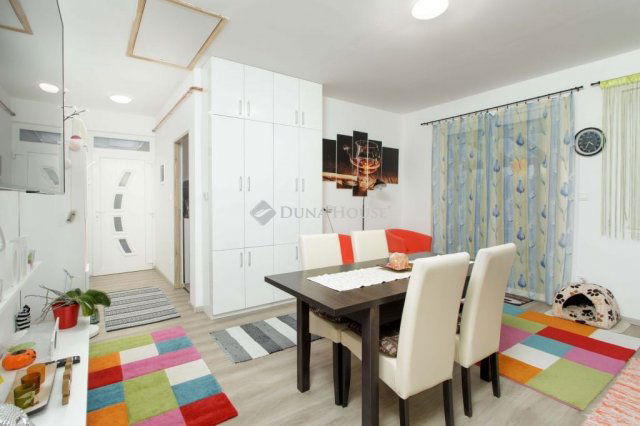 Eladó ikerház, Mosonmagyaróváron 66.99 M Ft, 2 szobás