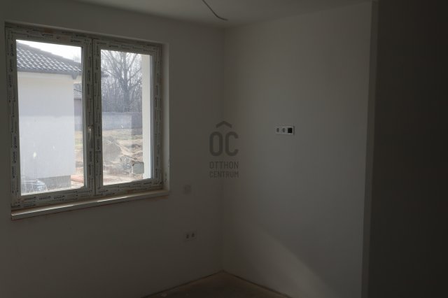 Eladó családi ház, Ballószögön 119.6 M Ft, 5 szobás
