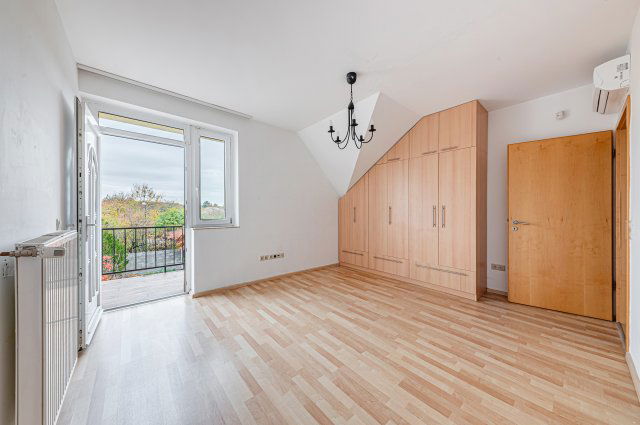 Kiadó ikerház, albérlet, XXII. kerületben, Pedellus utcában