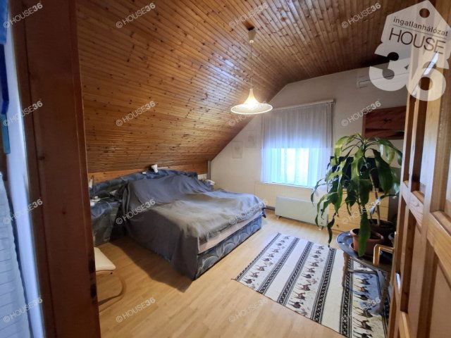 Eladó családi ház, Tárnokon 125 M Ft, 5 szobás