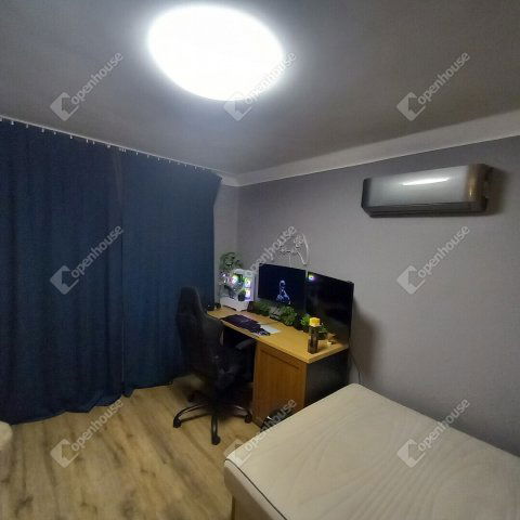 Eladó családi ház, Debrecenben 108 M Ft, 5 szobás