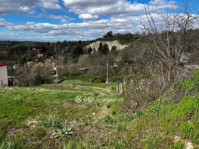 Eladó telek, Egerben 8 M Ft / költözzbe.hu